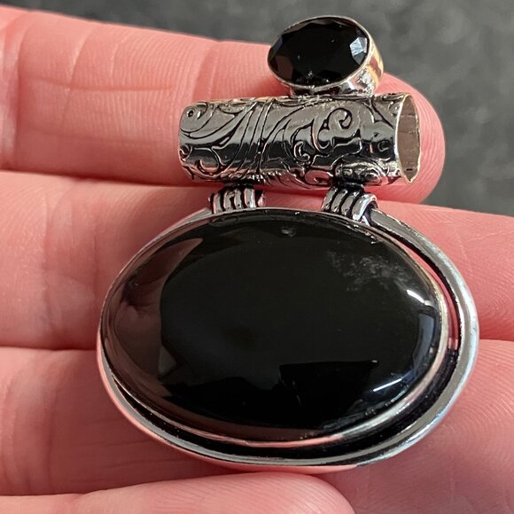 Witchy Black Obsidian Stone Jewelry Crystal Pendant - Picture 2 of 5